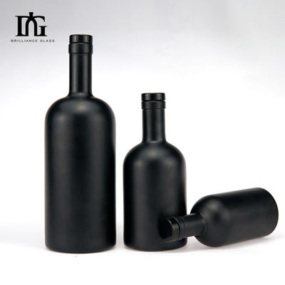 OEM/ODM aceitável garrafa de vidro de forma clássica Gin rum com tampa de madeira 500ml 750ml