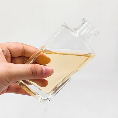 Garrafa de vidro com tampa de parafuso de 700 ml para licores e bebidas