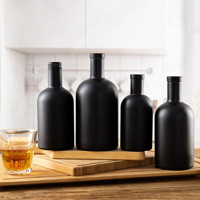 OEM/ODM aceitável garrafa de vidro de forma clássica Gin rum com tampa de madeira 500ml 750ml