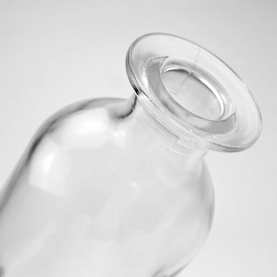 Garrafa de vidro de capacidade personalizada para bebidas alcoólicas Tequila Vodka Brandy Whisky Rum Gin Liquor 500ml/700ml/750ml