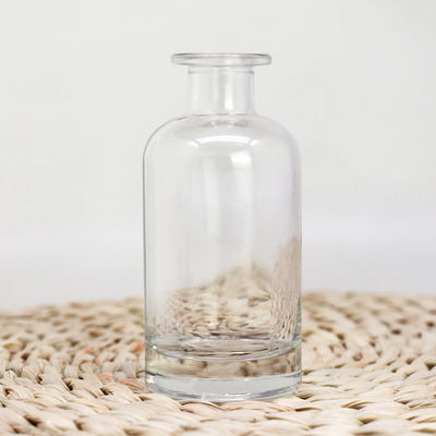Material do corpo de vidro Garrafa transparente de bebidas alcoólicas com cortiça 500 ml 750 ml garrafas personalizadas