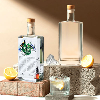 OEM/ODM aceitável 50ml 100ml 200ml 500ml garrafa de vidro de vinho quadrado para brandy vodka uísque