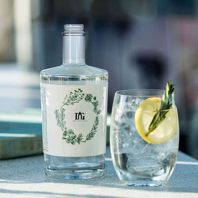 Garrafas de vidro de 750 ml para bebidas elegantes e de estilo