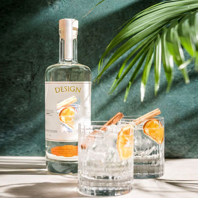 Base de vidro de forma personalizada 500 ml 700 ml 750 ml garrafa de gin de 1 litro para licor