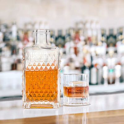 Exquisite Style Square Gold Wine Vodka Agave Glass Bottle Venda aceitável para OEM/ODM