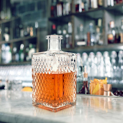 Exquisite Style Square Gold Wine Vodka Agave Glass Bottle Venda aceitável para OEM/ODM