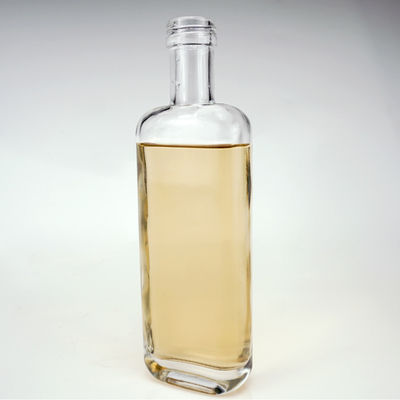 700 ml de vidro plano e quadrado de vidro de vodka garrafa de uísque com tampa de parafuso e logotipo gravado