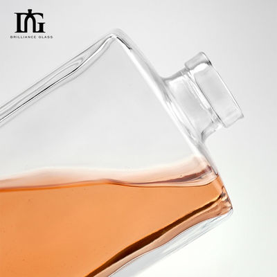 500 ml garrafa de vidro transparente quadrada para refrigerante de cortiça personalizada Vodka Whiskey Brandy garrafa