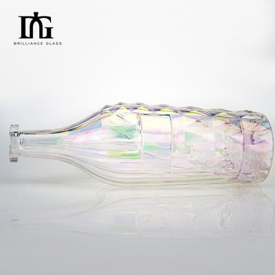 Garrafa de vidro para bebidas alcoólicas Liquor 700ml Capacidade Corta e tampa de parafuso Design personalizado