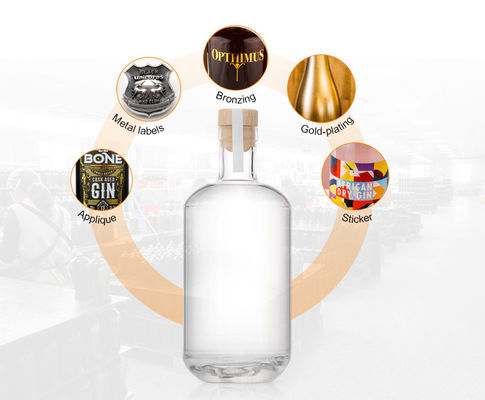 Outras bebidas personalizadas para mulheres Forma corporal 600ml Rum Vodka Whisky Garrafa de vidro com OEM/ODM