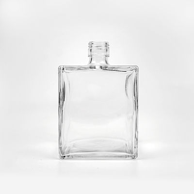 OEM/ODM aceitável Custom Square 750ml garrafa de vidro para Whiskey Vodka Brandy Rum Gin