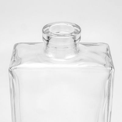 Embalagem personalizada Vidro de reabastecimento Vazio garrafa de perfume de 500 ml com gravura e pintura