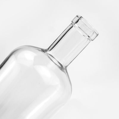 Logotipo personalizado 300ml 500ml 700ml 750ml Garrafa de vidro para Vodka Whisky Liquor Brandy