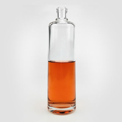 Fornecido gratuitamente 750ml 700ml Popular Eco-Friendly Glass Bottle para Rum Gin Spirits