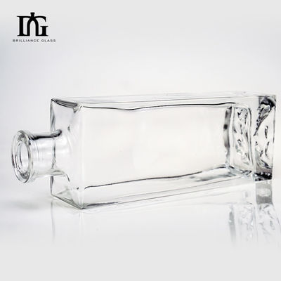 Impressão offset de garrafas de bebidas de vidro transparente de 500 ml com fundo grosso e rolha de cortiça