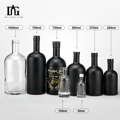 Impressão e gravura em serigrafia fria de vidro de vodka preto mate com logotipo personalizado