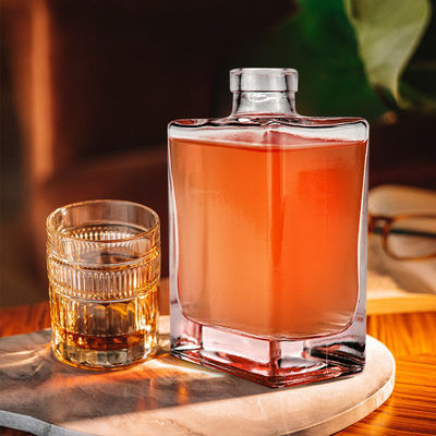 500 ml de garrafa de vidro transparente para licores e bebidas