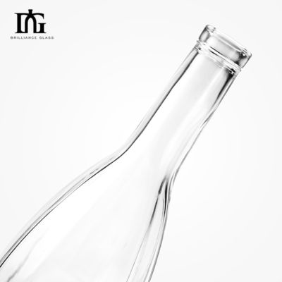 OEM/ODM Acceptável garrafa de vidro transparente 700ml 750ml para licores e bebidas