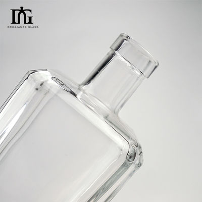 Material do corpo Vidro 500 ml 750 ml Forma quadrada Garrafa de vinho vazio para uísque Vodka Rum
