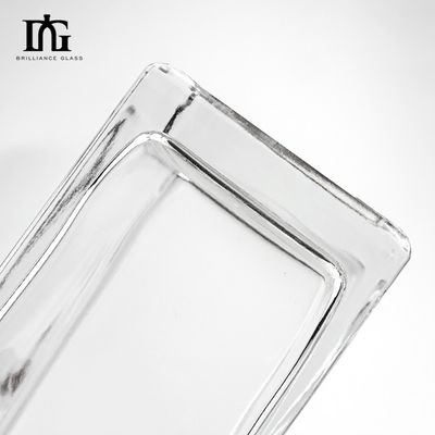 Colarinho de vidro Material Quadrado Ombro plano claro 500 ml Garrafa de uísque de 700 ml com cortiça