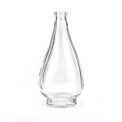 Garrafa de vidro âmbar com rolha de vidro 500 ml/700 ml/750 ml Capacidade Hotsale Perfume Vazio