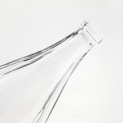 Garrafa de vidro âmbar com rolha de vidro 500 ml/700 ml/750 ml Capacidade Hotsale Perfume Vazio