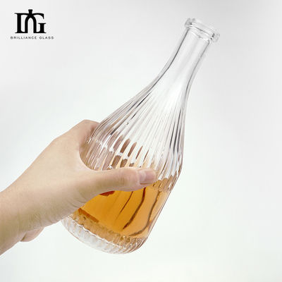 Garrafa de vidro de 450 ml/700 ml/750 ml gravada para apresentação comercial de bebidas alcoólicas em clara