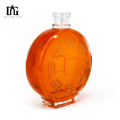 Material do corpo Vidro 70cl 75cl Forma redonda do coração Garrafa de licor personalizada com cortiça