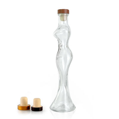 Garrafa transparente em forma de mulher para licores e bebidas Garrafa de vidro gravada 700 ml