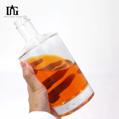 1000 ml/500 ml/700 ml/750 ml Garrafas de vidro tipo CORK para embalagens de bebidas alcoólicas e vinhos