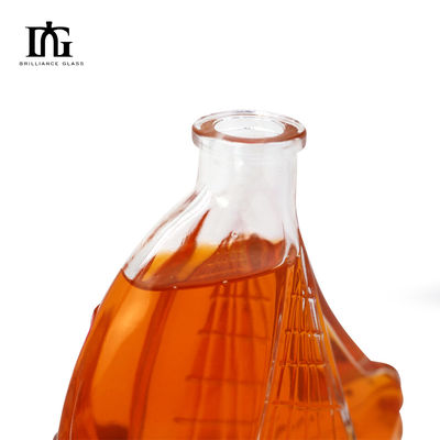 Garrafa de vidro de folha de bordo de luxo personalizada de 500 ml para vinho Whiskey Gin Beverages