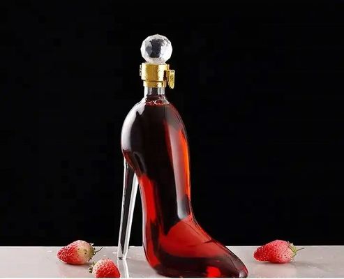Forma única 500ml 750ml Calçado de salto alto Liquor Whiskey Vinho tinto Vodka Garrafa de vidro