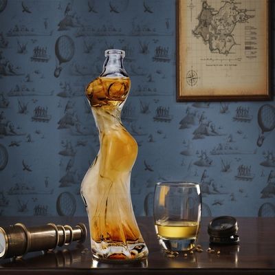Garrafa de vodka de vidro de 160 ml com corpo de forma única e design pintado