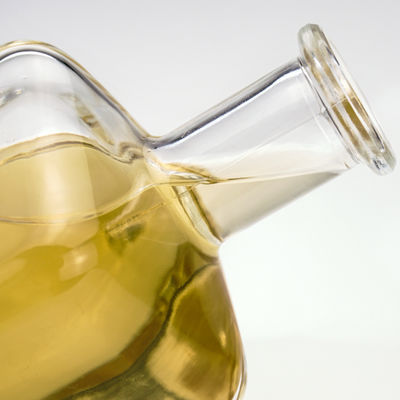 Garrafa de vinho de vidro aceitável OEM/ODM com tampa de cortiça e caixa de embalagem Capacidade 500 ml