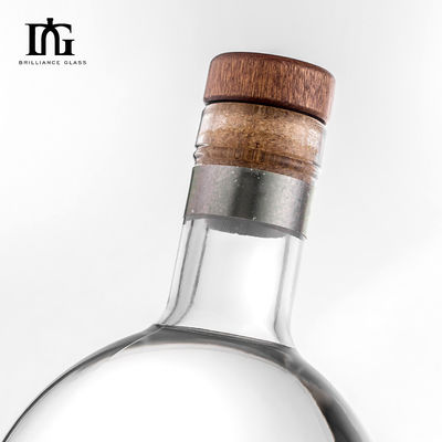 Logotipo personalizado garrafa de vidro de 500 ml/700 ml para brandy suco vinho ou licor design único