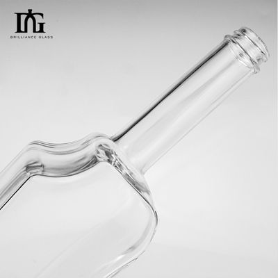 375ml 500ml 700ml Design único Vodka Gin Whiskey Spirits Garrafa de vidro com cortiça