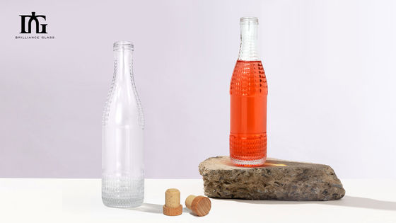 Fornecido livremente garrafa de vidro 700ml 500ml para vinho vodka brandy claro transparente vazio