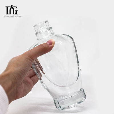 Outras bebidas 50 cl de vodka vazia garrafa de vidro de uísque com tampa de cortiça e superfície opaca