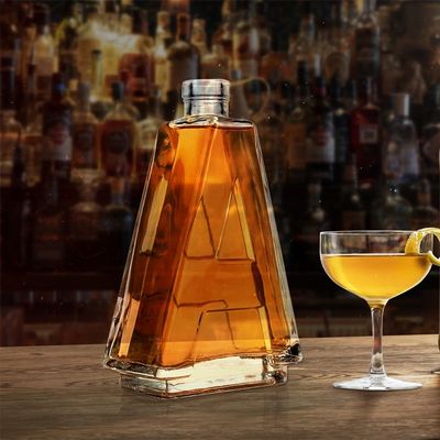 Manuseio da superfície de gravação 50 cl Whiskey branco e vazio Vodka Garrafa de vidro com cortiça