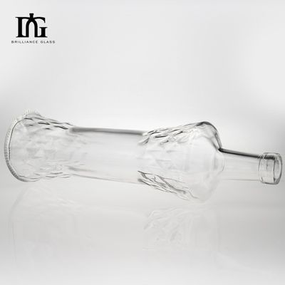 Desenho personalizado Decanter de whisky de vidro 700ml com tampa de parafuso de cortiça e colarinho criativo