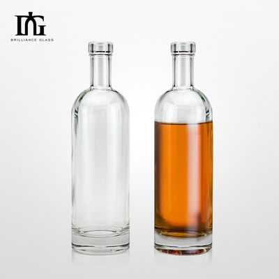 Garrafa de vinho de vidro de grande capacidade com capacidade de 700 ml e manuseio de superfície gravada