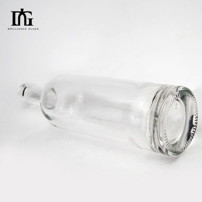 Garrafa de vinho de vidro de grande capacidade com capacidade de 700 ml e manuseio de superfície gravada