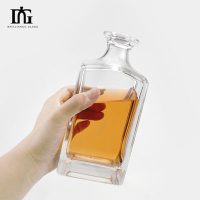 Garrafa de whisky de vidro de 500 ml/700 ml/750 ml/1000 ml com desenho quadrado