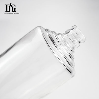 Garrafa de vinho de vidro de 650 ml Garrafa de vodka Gin com cortiça para o seu gosto Material do corpo vidro