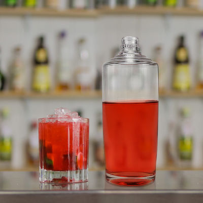 Garrafa de vinho de vidro de 650 ml Garrafa de vodka Gin com cortiça para o seu gosto Material do corpo vidro