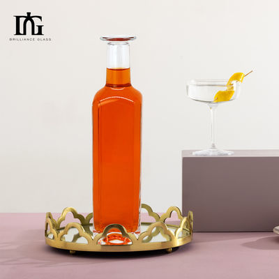 750 ml 1000 ml Whisky Rum Gin Tequila Garrafa de vidro com rolha de cortiça e design elegante