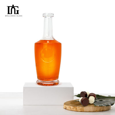 OEM/ODM aceitável 750ml Super Flint Glass Empty Liquor Bottle para Whiskey Gin Vodka
