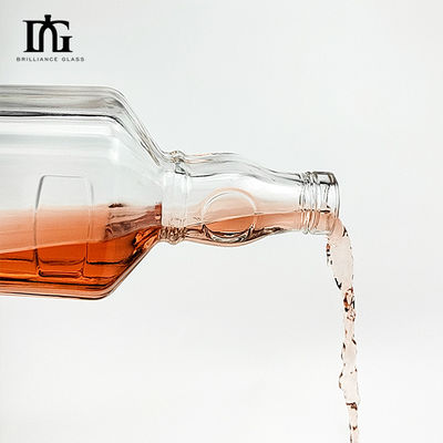 Gravação de garrafa de uísque de 700 ml para OEM / ODM aceitável Extra Flint Glass Whiskey Top