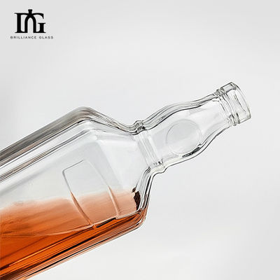 Gravação de garrafa de uísque de 700 ml para OEM / ODM aceitável Extra Flint Glass Whiskey Top