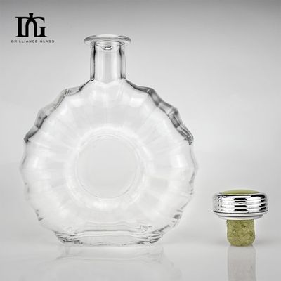 Garrafa de vodka de vidro transparente personalizada 700ml com gravura e estampagem a quente